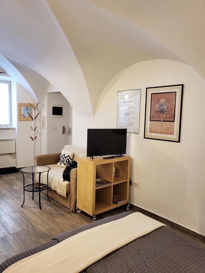Studio Ian Ljubljana Exteriör bild